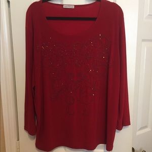 🦋 Women’s 2X top